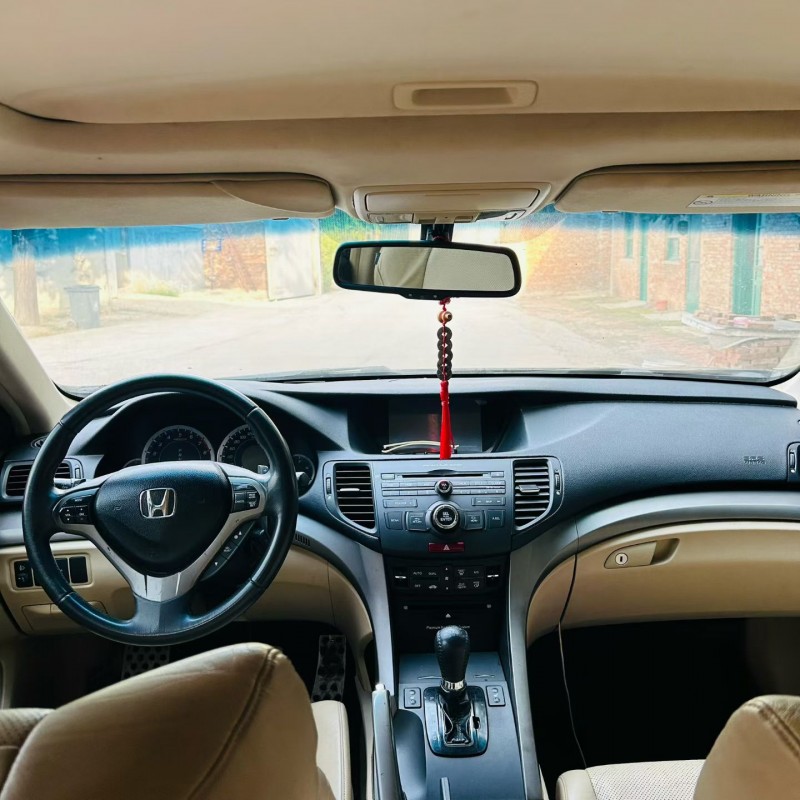 聊城11年本田思铂睿4