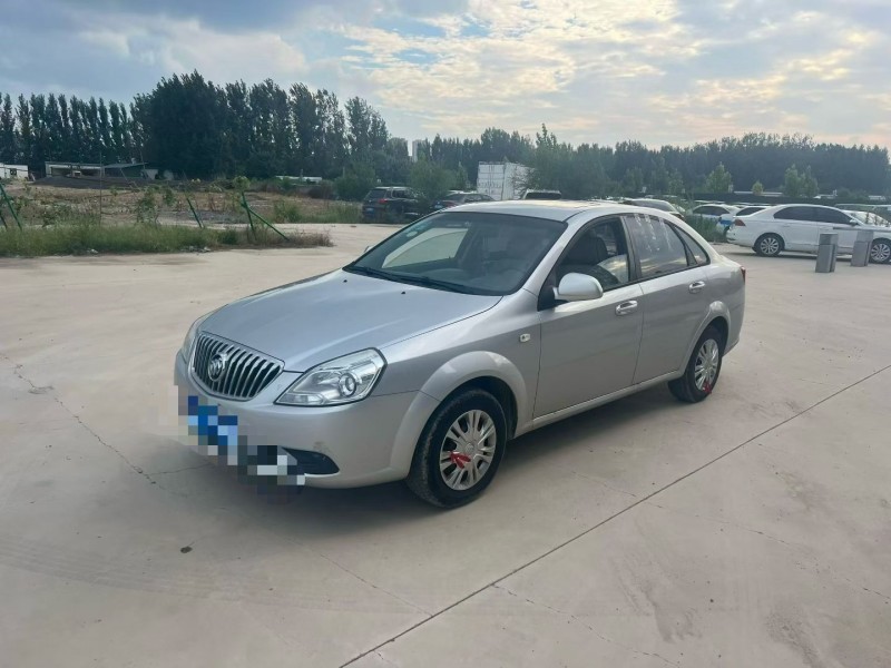 聊城16年别克凯越3