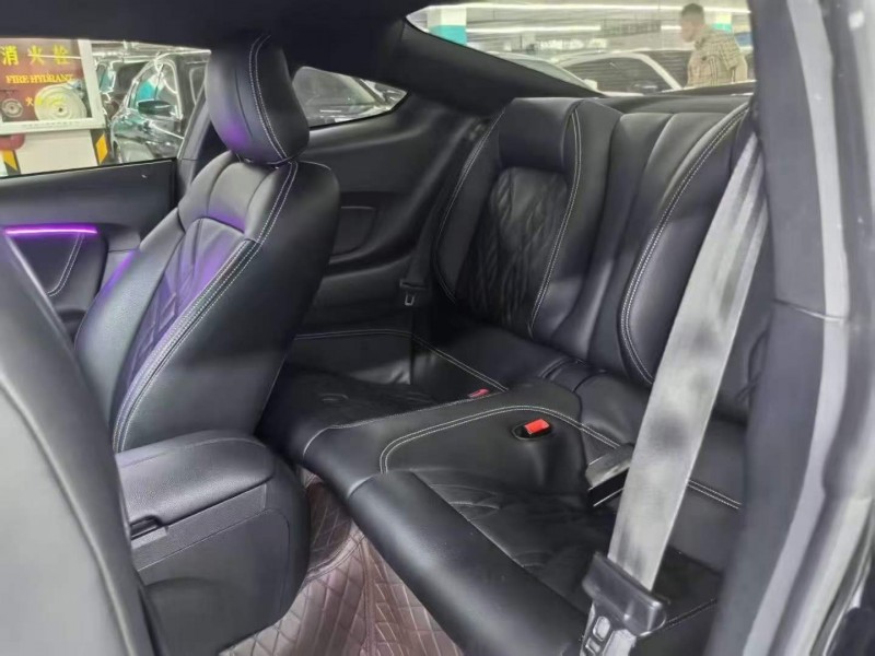 广州20年福特野马5