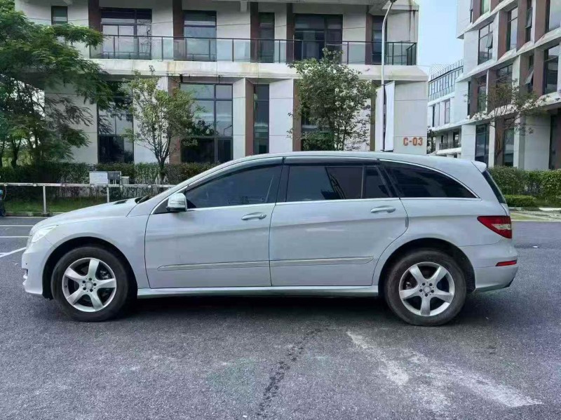 广州14年奔驰R4