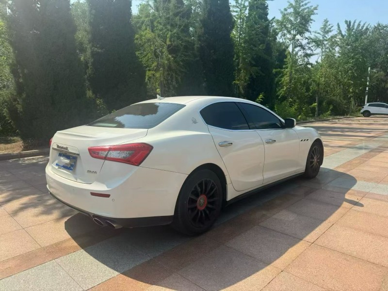 聊城15年玛莎拉蒂Ghibli8