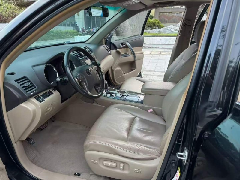 广州12年丰田汉兰达5