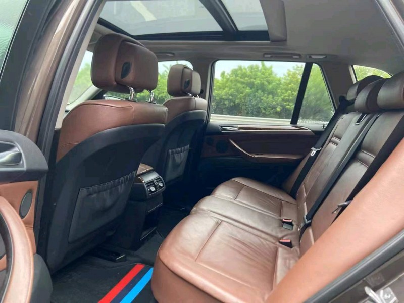 广州13年宝马X57