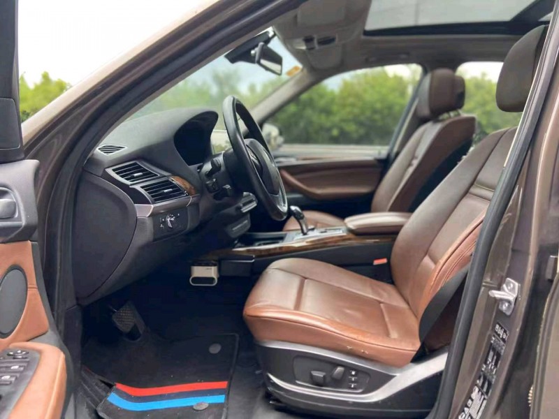 广州13年宝马X58