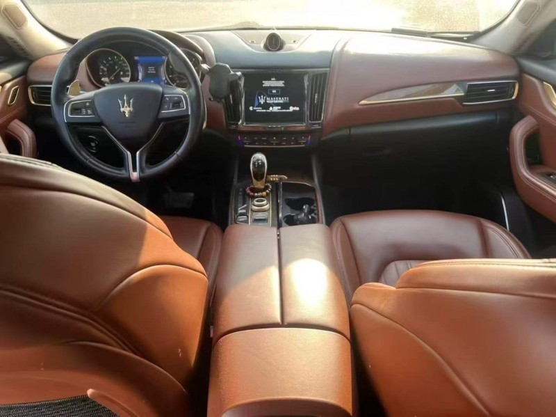 广州18年玛莎拉蒂Levante5