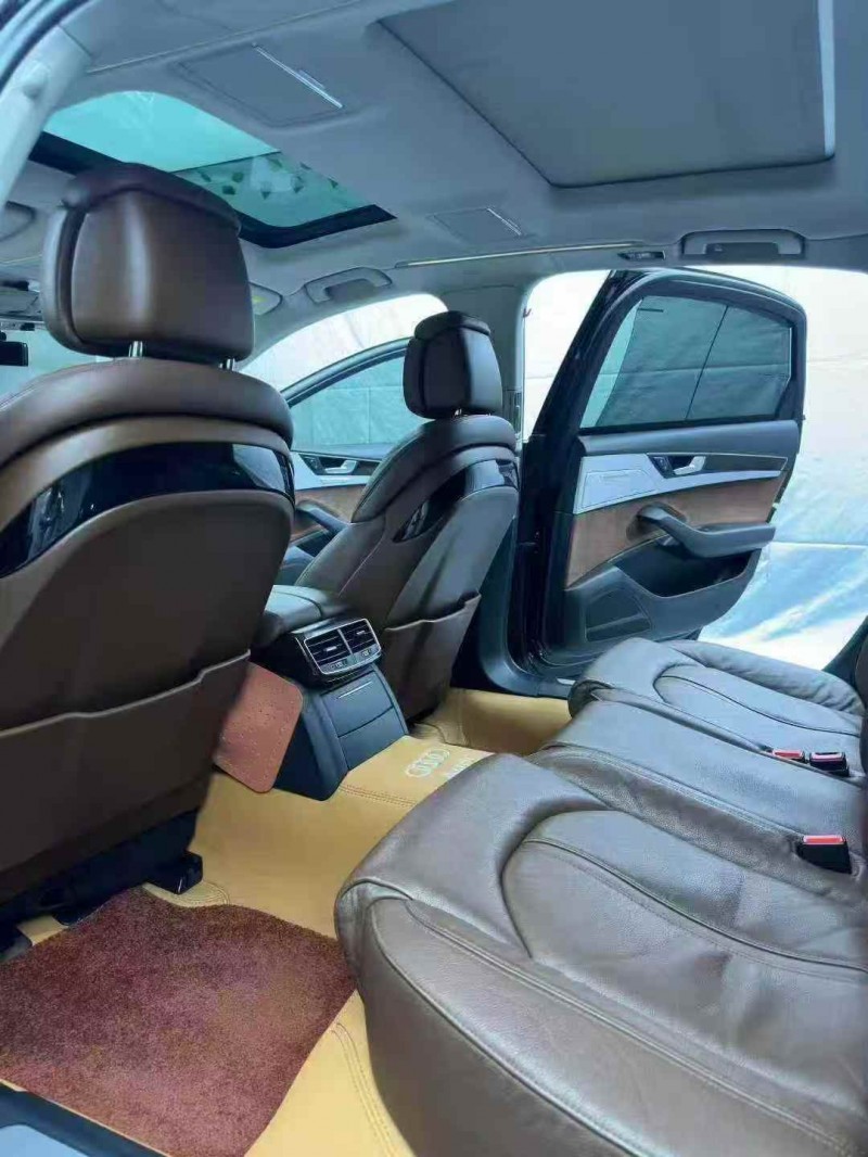 广州17年奥迪A8L6