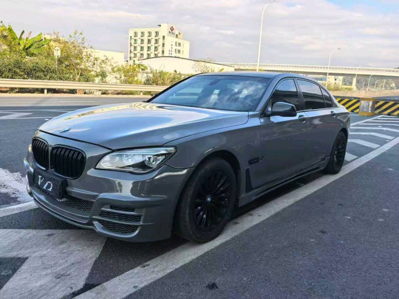 广州09年宝马7系2