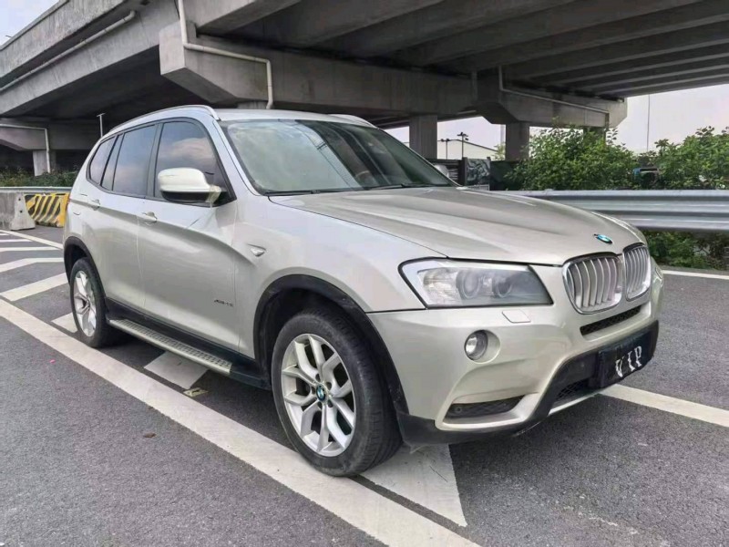 广州12年宝马X33