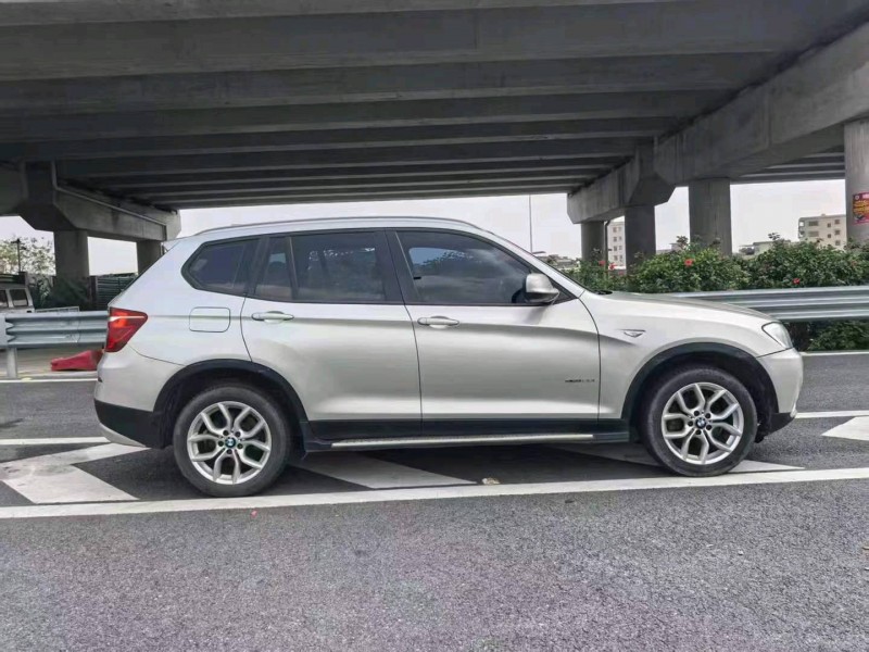 广州12年宝马X34