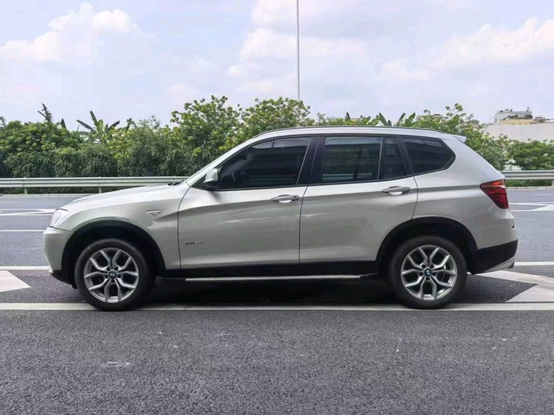 广州12年宝马X36