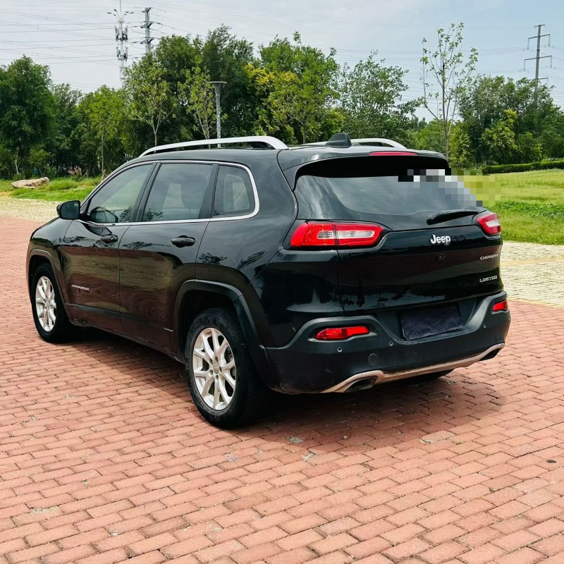 聊城17年Jeep自由光8