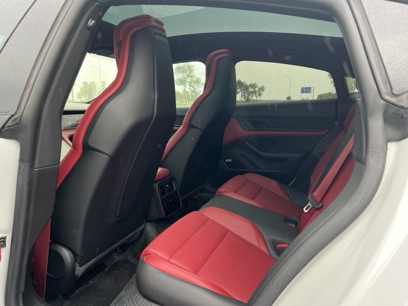 盐城22年保时捷Taycan5