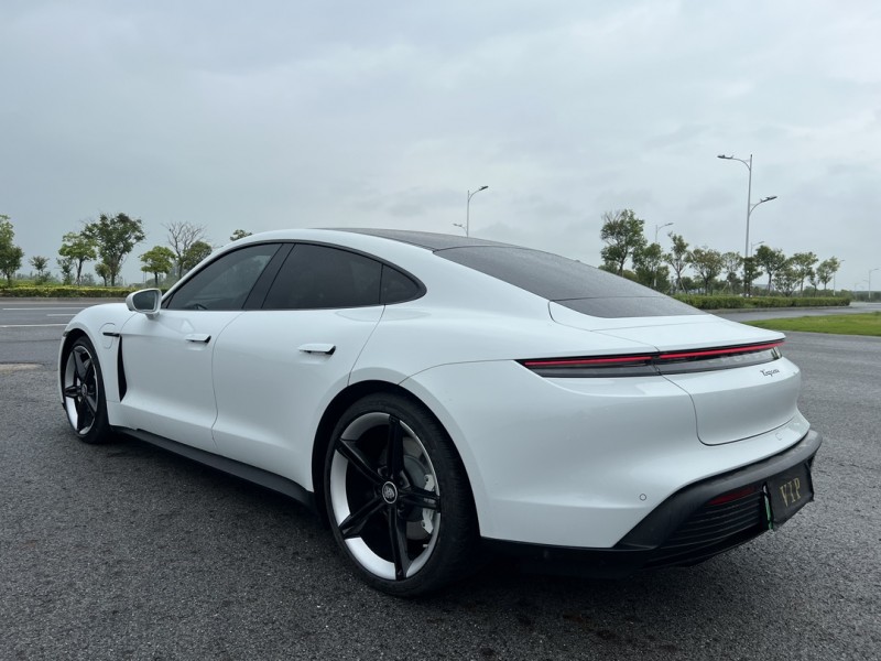 盐城22年保时捷Taycan9