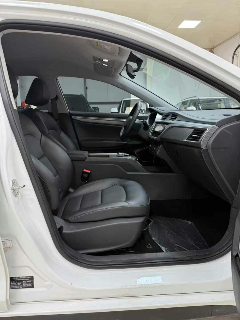 廊坊24年吉利帝豪8