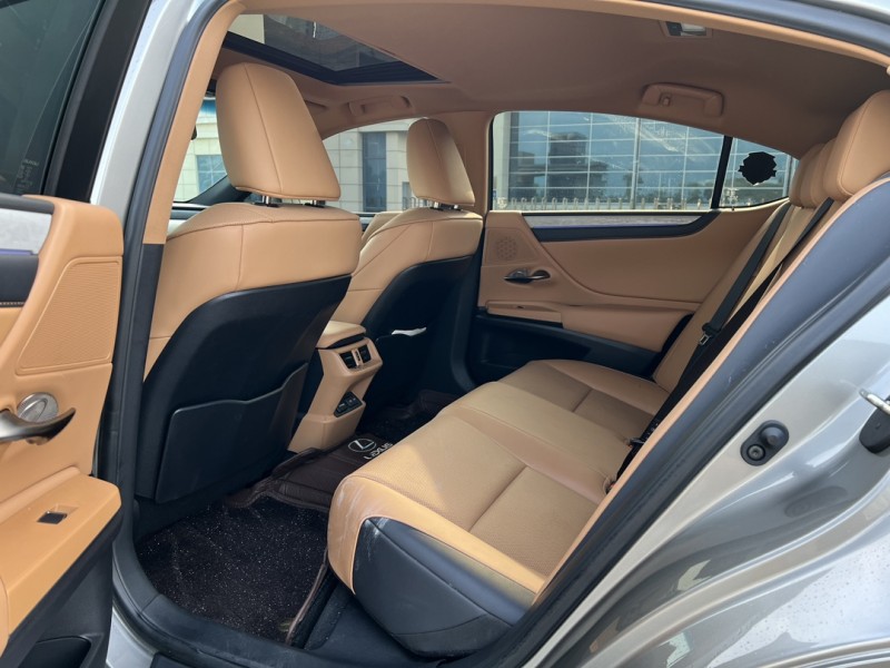 盐城24年雷克萨斯ES5