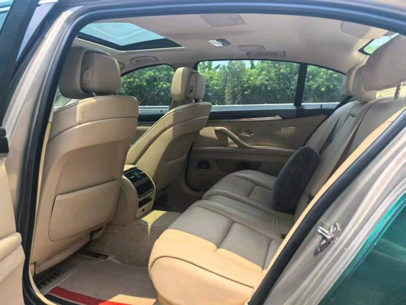 广州11年宝马5系7