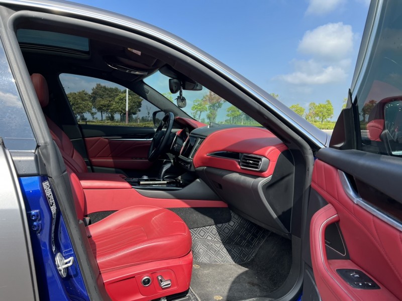 盐城22年玛莎拉蒂Levante6