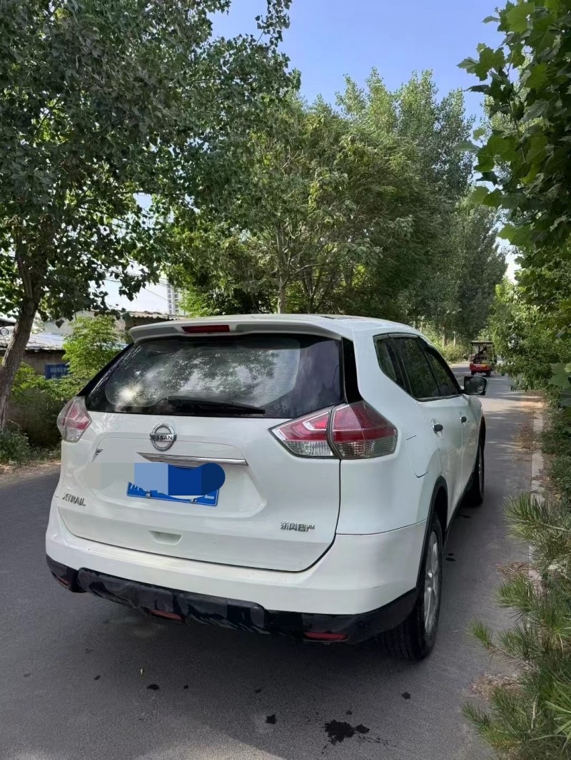 鹤壁15年日产奇骏5