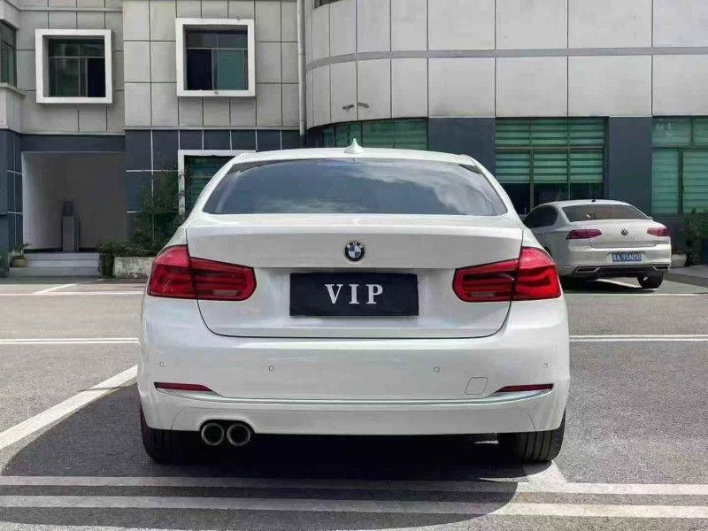 铜仁18年宝马3系8