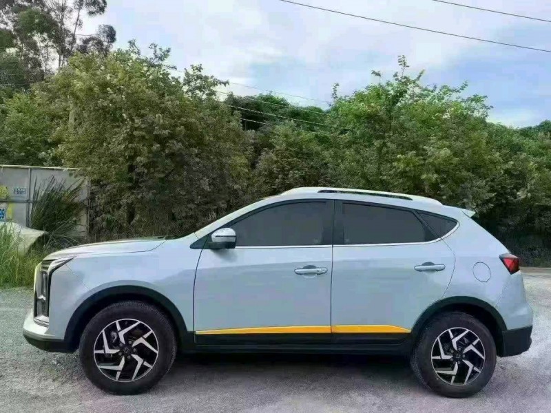 贺州23年江淮思皓8