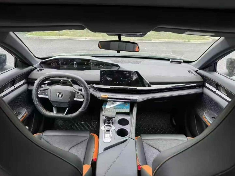 广州25年长安汽车UNI5