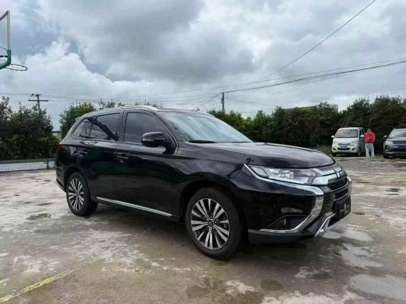 毕节22年三菱欧蓝德3