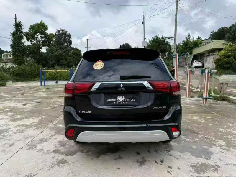 毕节22年三菱欧蓝德9