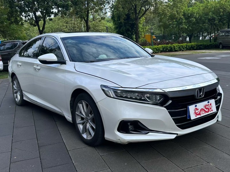 佛山22年本田雅阁2