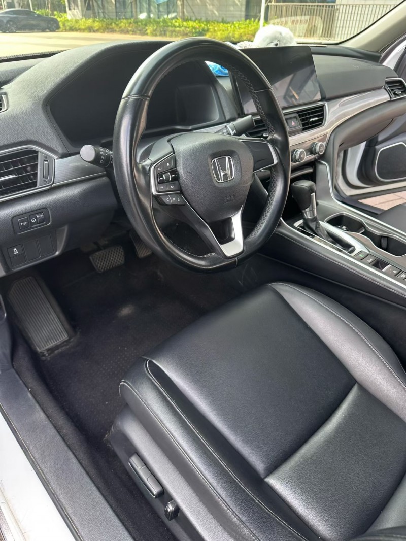 佛山22年本田雅阁4