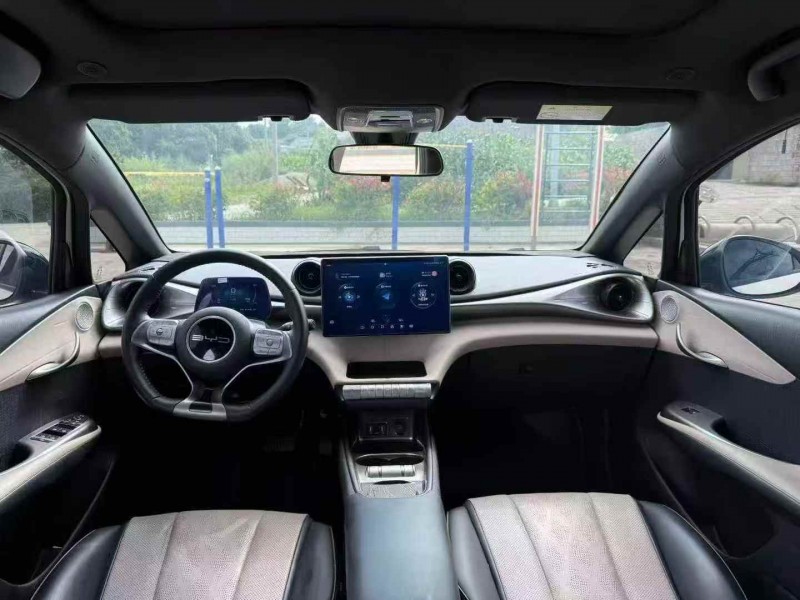 毕节23年比亚迪海豚5