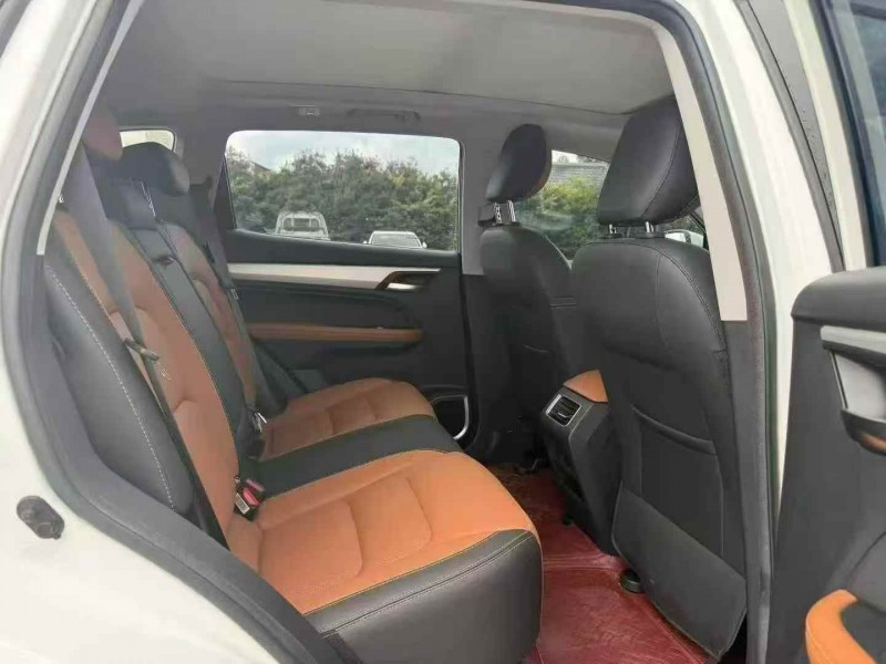 毕节20年吉利远景4