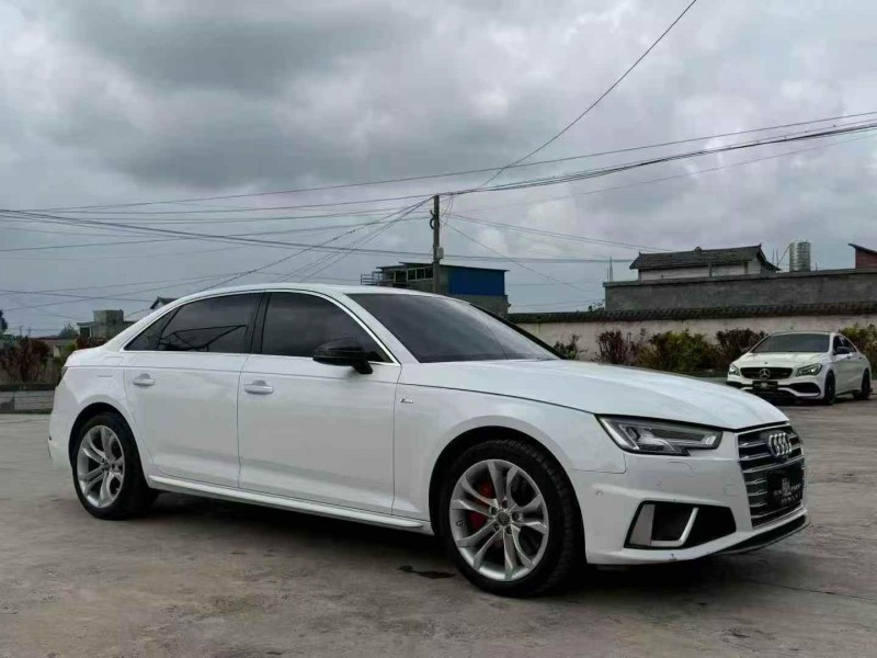 毕节19年奥迪A4L3