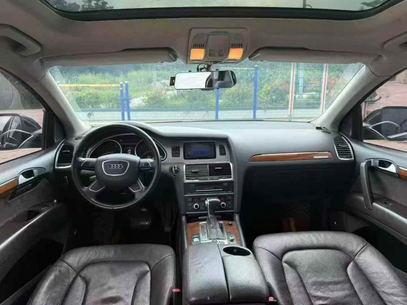 毕节14年奥迪Q75