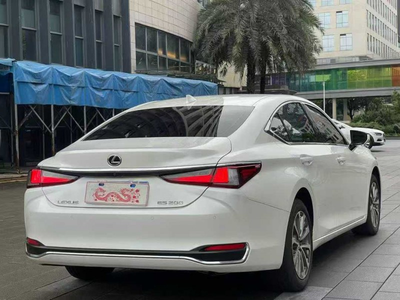 佛山23年雷克萨斯ES8