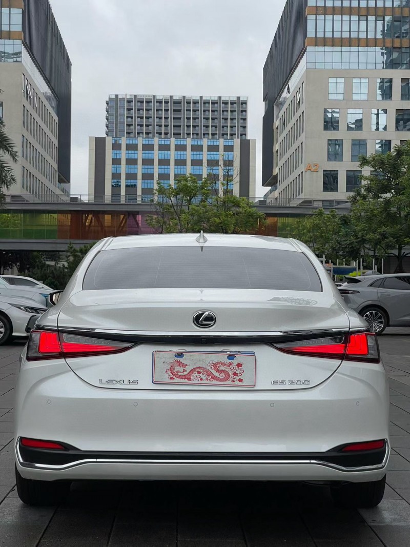 佛山23年雷克萨斯ES9