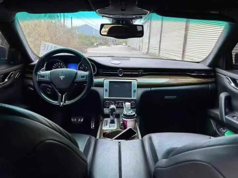 珠海14年玛莎拉蒂总裁4