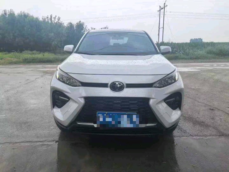 保定23年丰田威兰达1