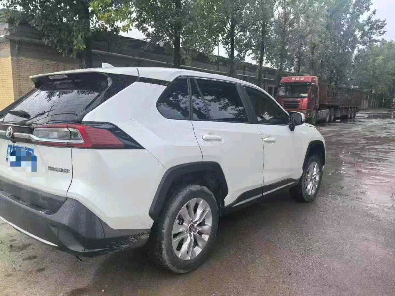 保定23年丰田威兰达7