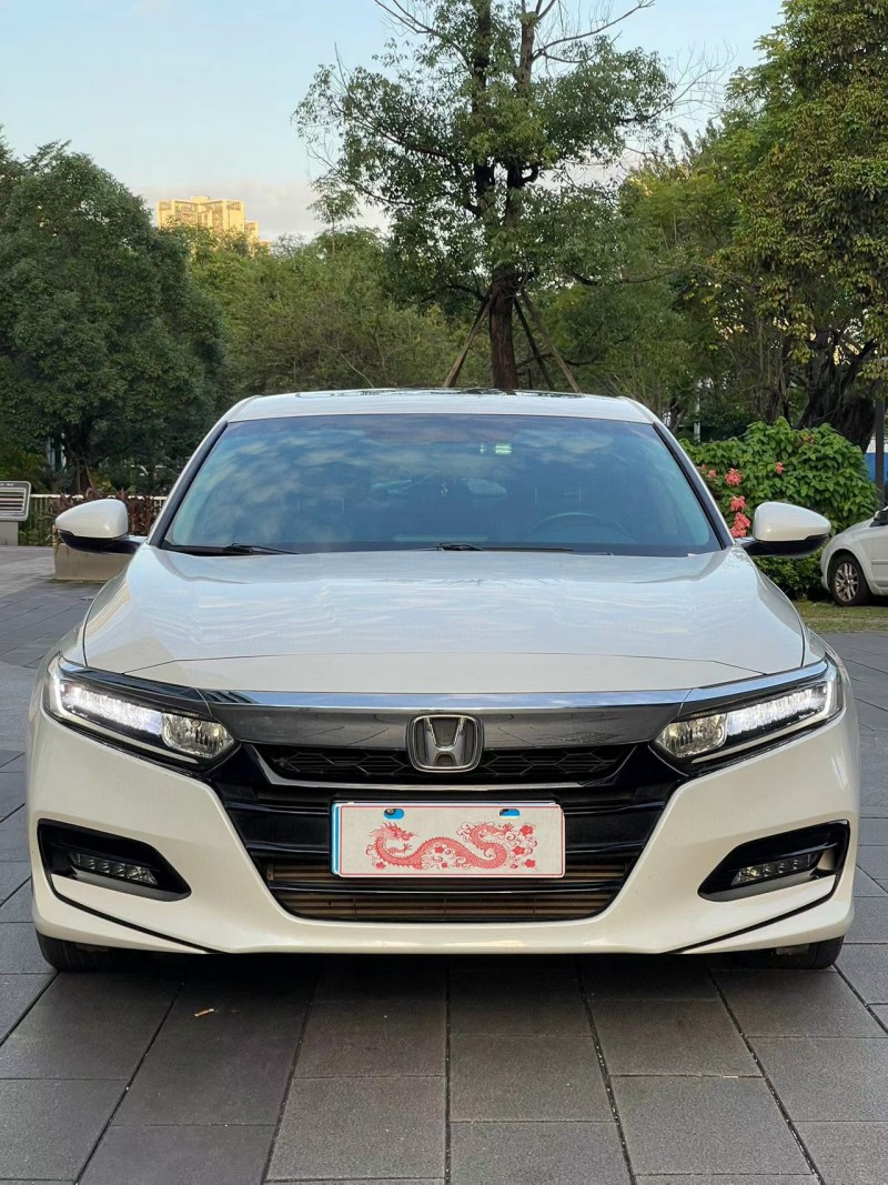 佛山21年本田雅阁1