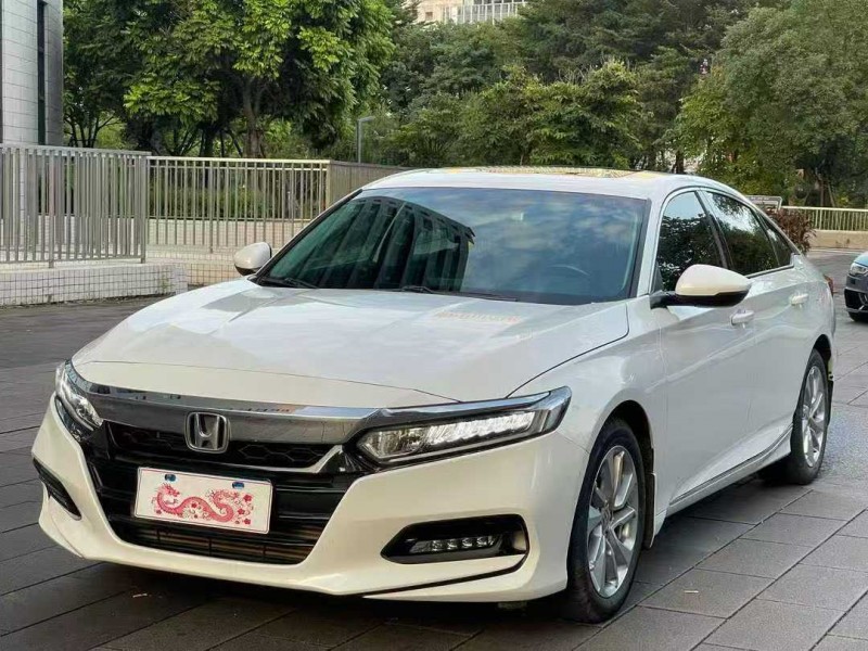 佛山21年本田雅阁2