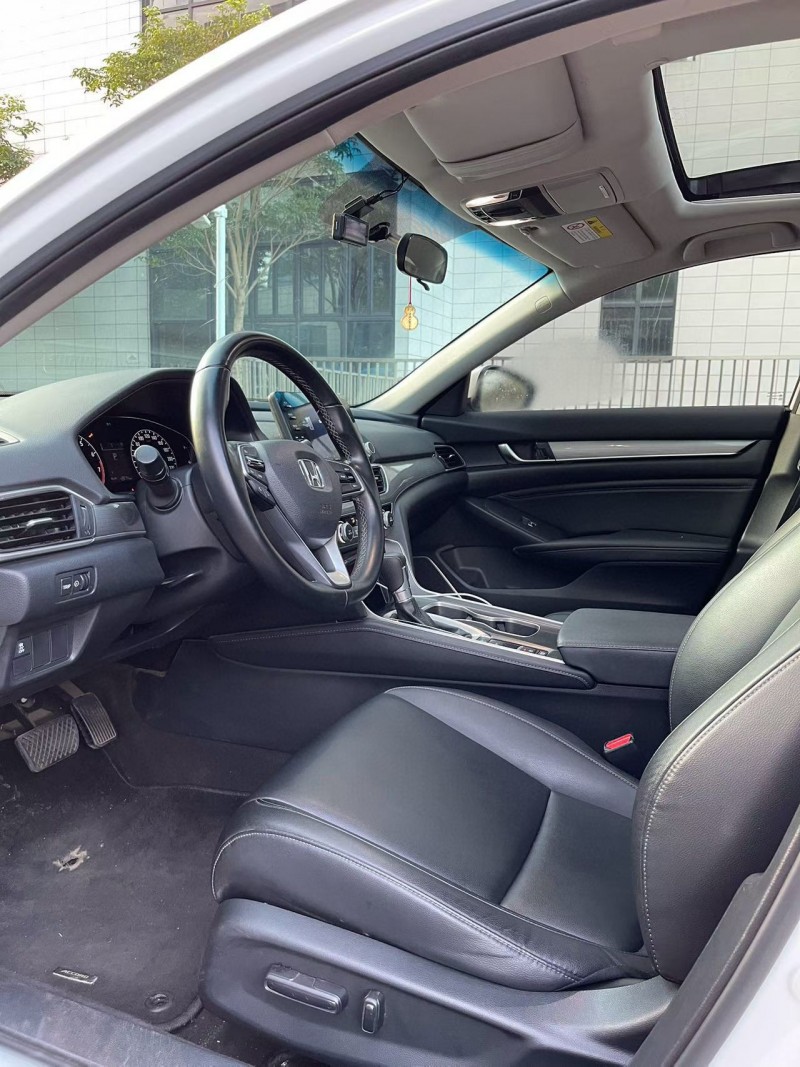 佛山21年本田雅阁4