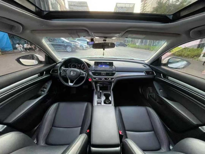 佛山21年本田雅阁6