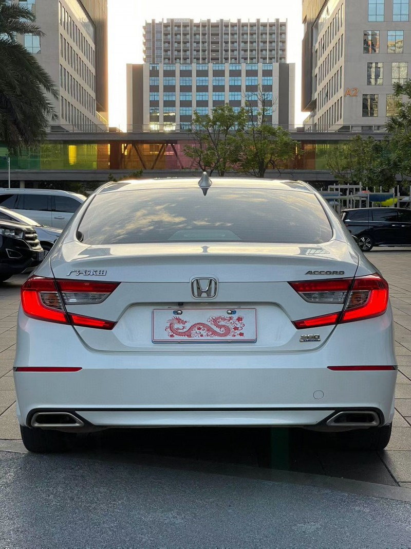 佛山21年本田雅阁9