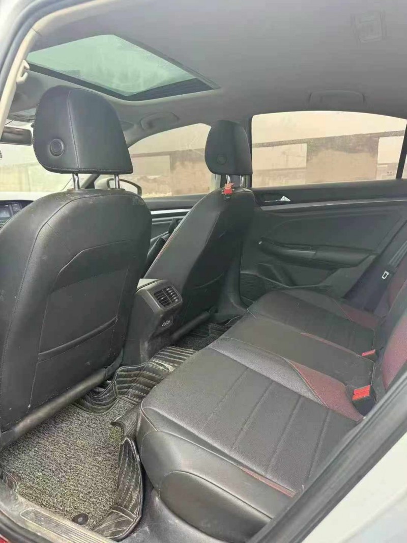 鹤壁20年大众宝来5