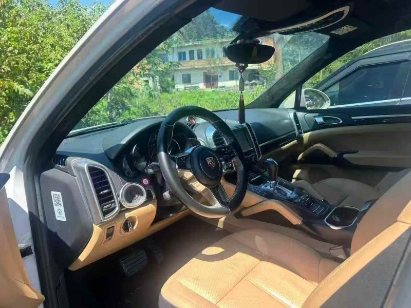 湖州15年保时捷卡宴5