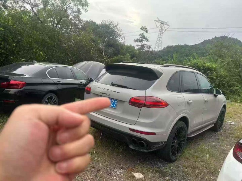 湖州15年保时捷卡宴7