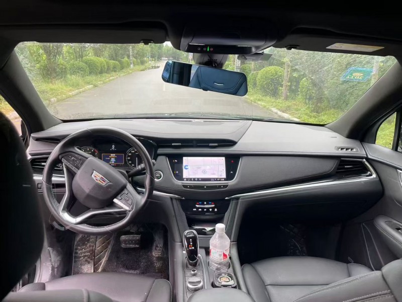 济宁20年凯迪拉克XT64
