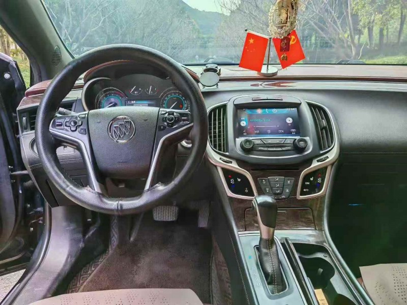 常州16年别克君越7