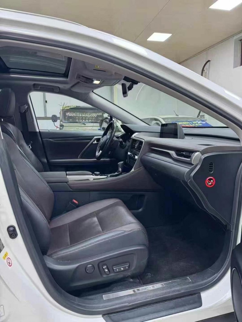 廊坊18年雷克萨斯RX8