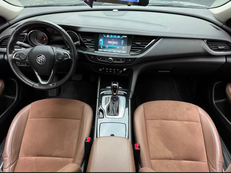 济宁20年别克君威7